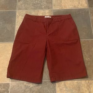 COLDWATER CREEK WOMENS BERMUDA DEEP RED SHORTS